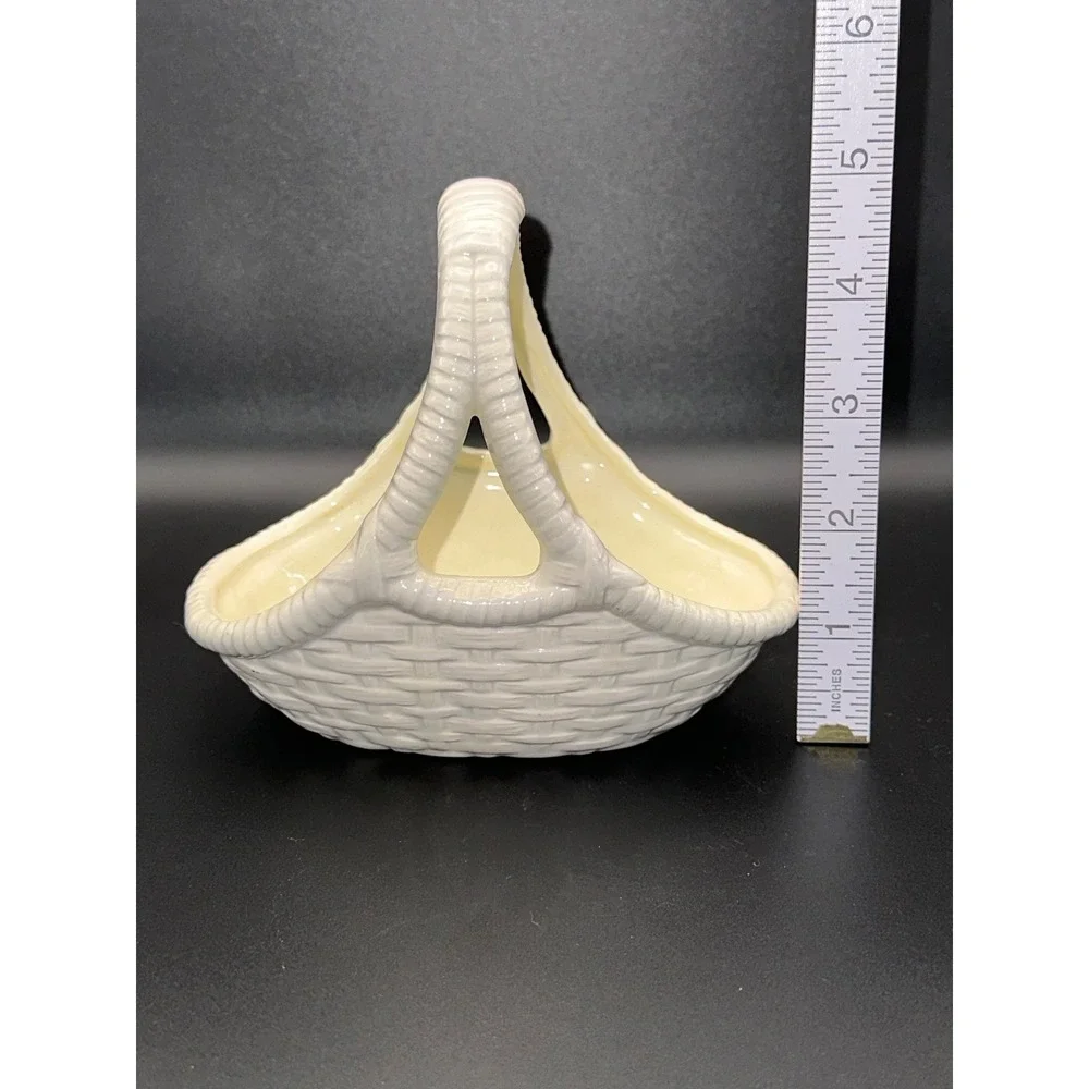 Vintage Handcrafted White Ceramic Woven Basket Bowl Jennifer Jeffrey Jordan 2001